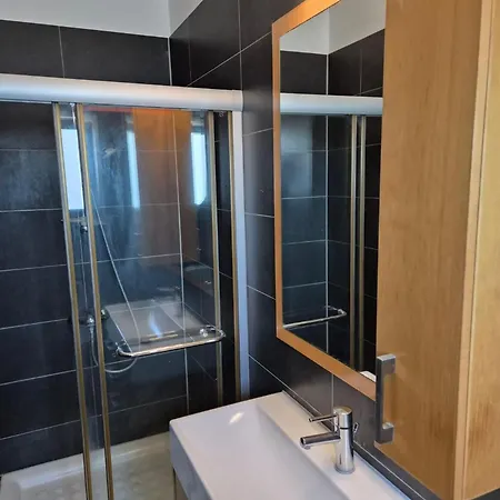 Luxury Townhouse Minutes From And Center Сasa de vacaciones *